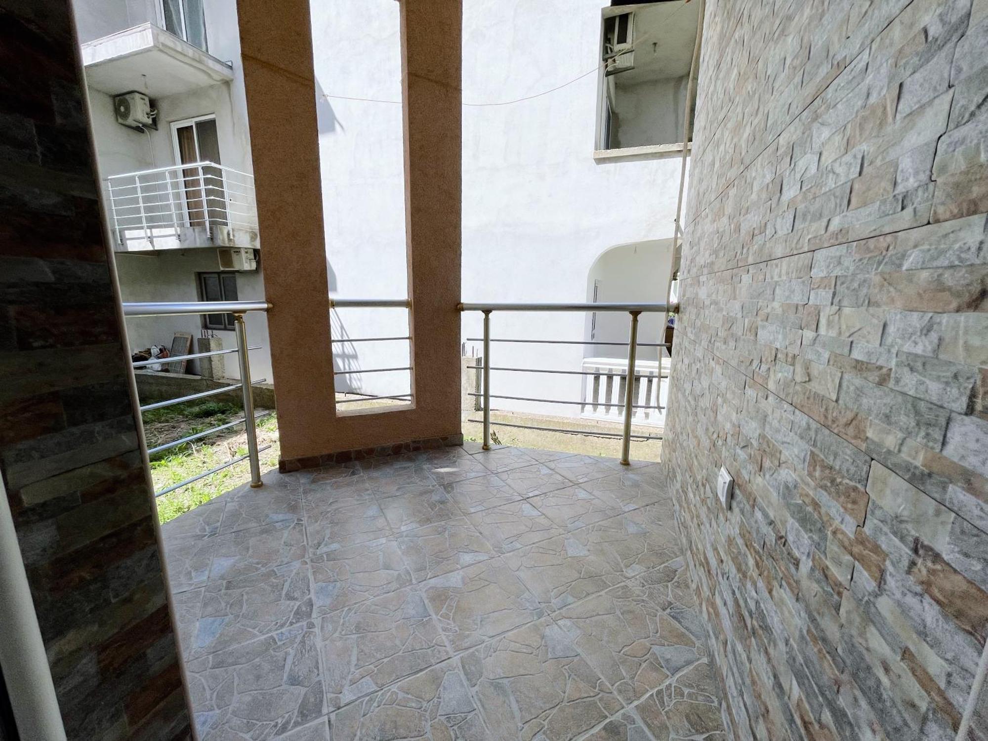 Guest House Koliqi - Hotel & Apartments 울친 외부 사진